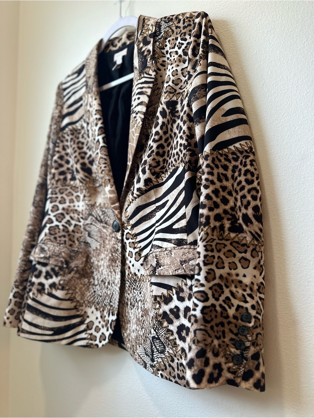 Chico’s Animal Print Patchwork Blazer Size 1 Leopard Zebra Snakeskin - Picture 4 of 9